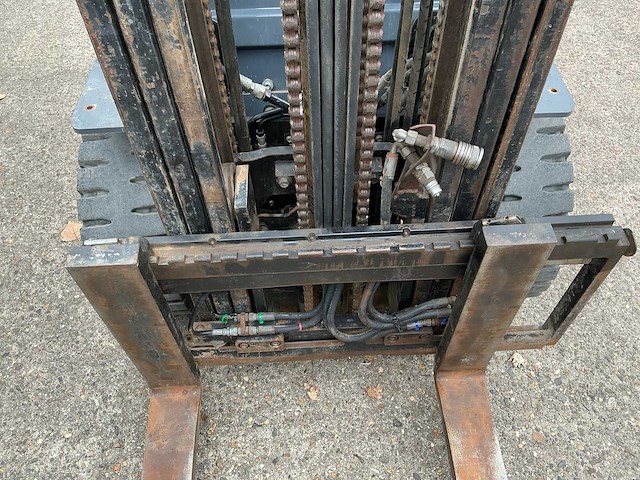 2011 toyota 02-8fdf30 vorkheftruck - afbeelding 5 van  30