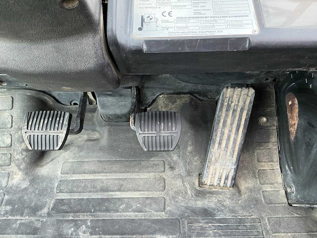2011 toyota 02-8fdf30 vorkheftruck - afbeelding 17 van  30