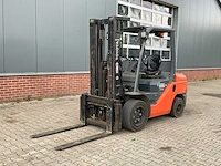 2011 toyota 52-8fdjf35 vorkheftruck - afbeelding 1 van  16