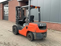 2011 toyota 52-8fdjf35 vorkheftruck - afbeelding 9 van  16