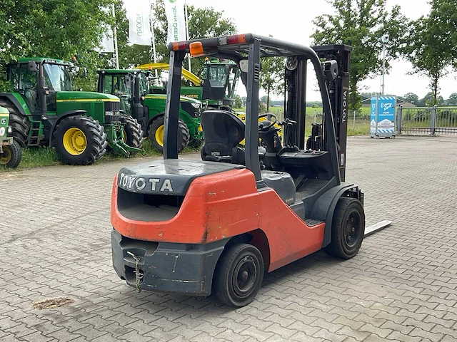 2011 toyota 52-8fdjf35 vorkheftruck - afbeelding 10 van  16