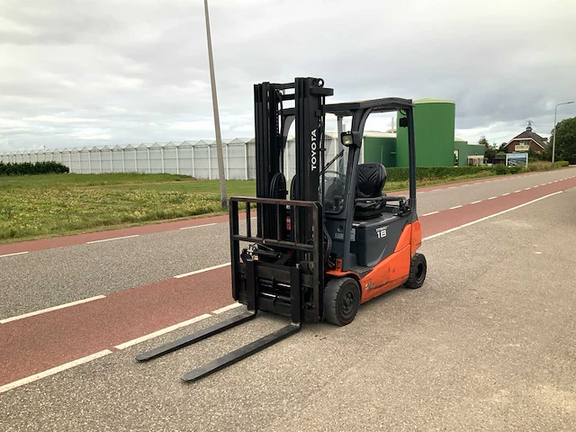 2011 toyota 8fbmt18 vorkheftruck - afbeelding 12 van  32