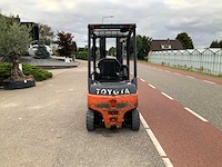 2011 toyota 8fbmt18 vorkheftruck - afbeelding 30 van  32