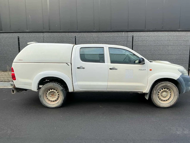 2011 toyota hilux 2.5d - afbeelding 2 van  37