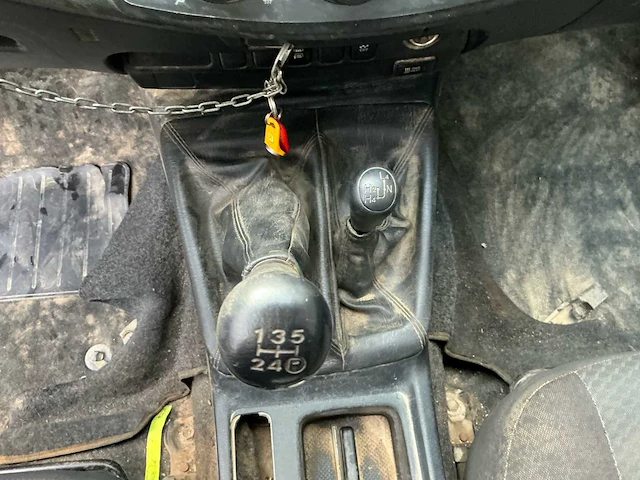 2011 toyota hilux 2.5d - afbeelding 16 van  37