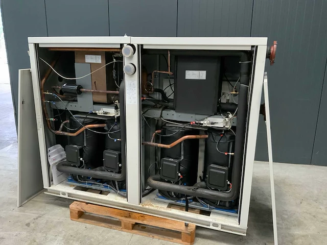 2011 trane ecgwh 250 chiller warmtepomp - afbeelding 4 van  7