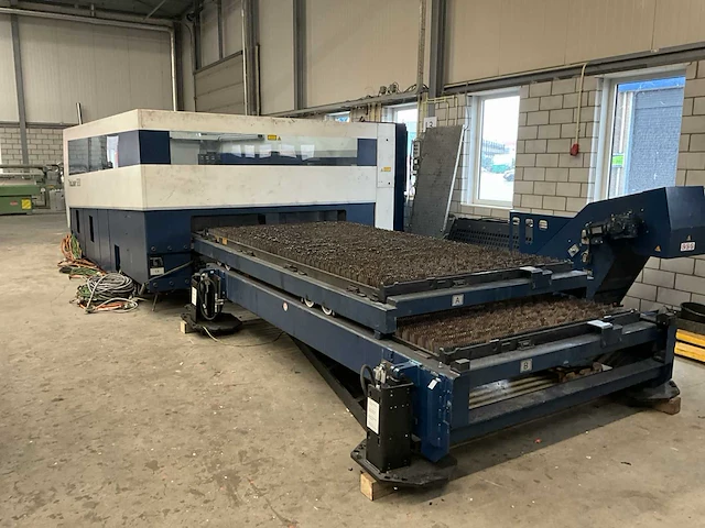 2011 trumpf l16 trulaser 5030 lasersnijmachine - afbeelding 24 van  29