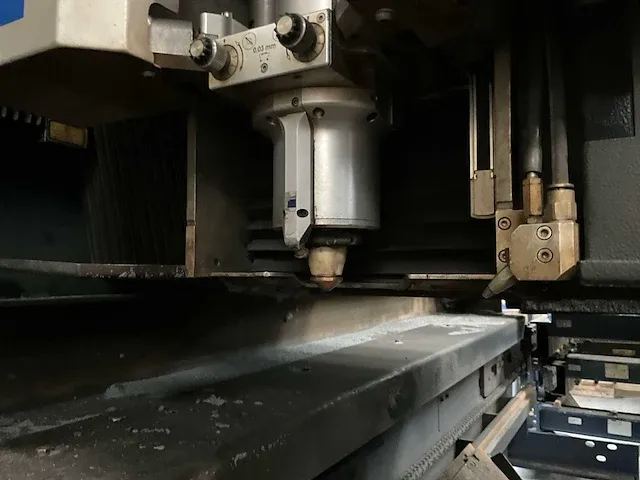 2011 trumpf trulaser 5030 vlakbedlasermachine - afbeelding 9 van  42