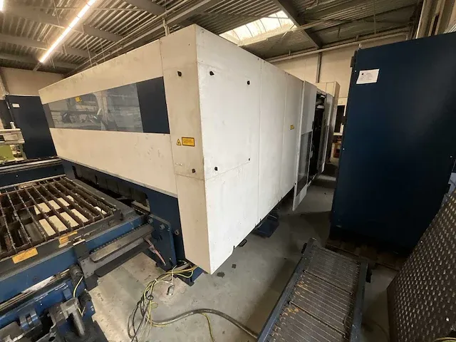 2011 trumpf trulaser 5030 vlakbedlasermachine - afbeelding 17 van  42