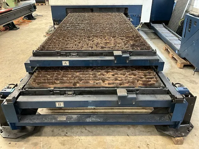 2011 trumpf trulaser 5030 vlakbedlasermachine - afbeelding 39 van  42