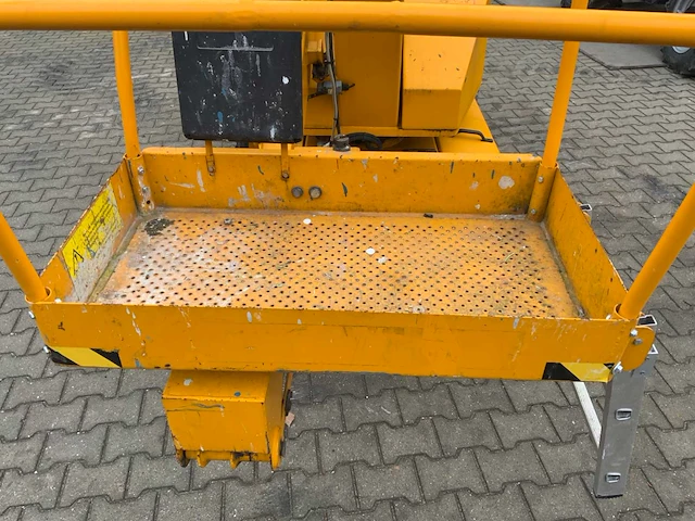 2011 upright a38e hoogwerker - afbeelding 12 van  15