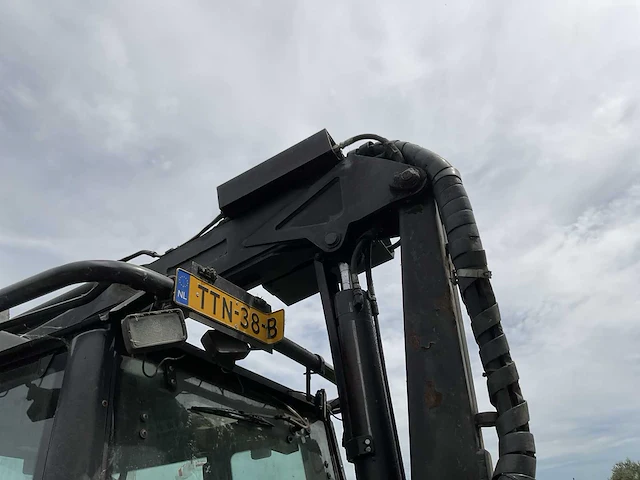 2011 valtra t202 vierwielaangedreven landbouwtractor - afbeelding 18 van  47