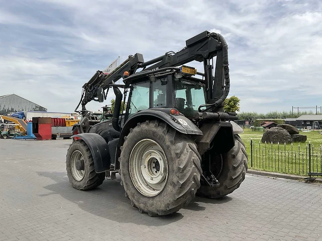 2011 valtra t202 vierwielaangedreven landbouwtractor - afbeelding 45 van  47