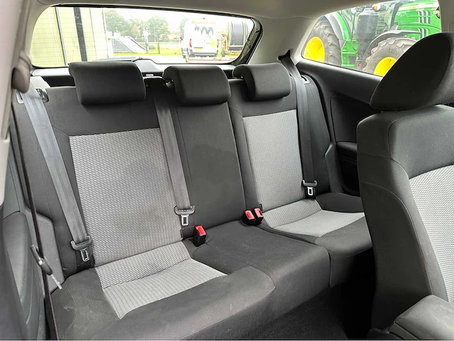 2011 volkswagen polo personenauto - afbeelding 12 van  30