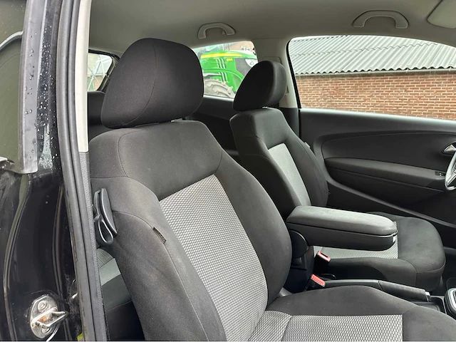 2011 volkswagen polo personenauto - afbeelding 21 van  30