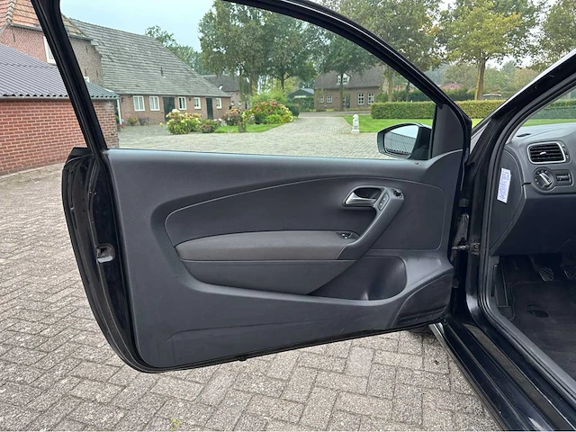 2011 volkswagen polo personenauto - afbeelding 22 van  30