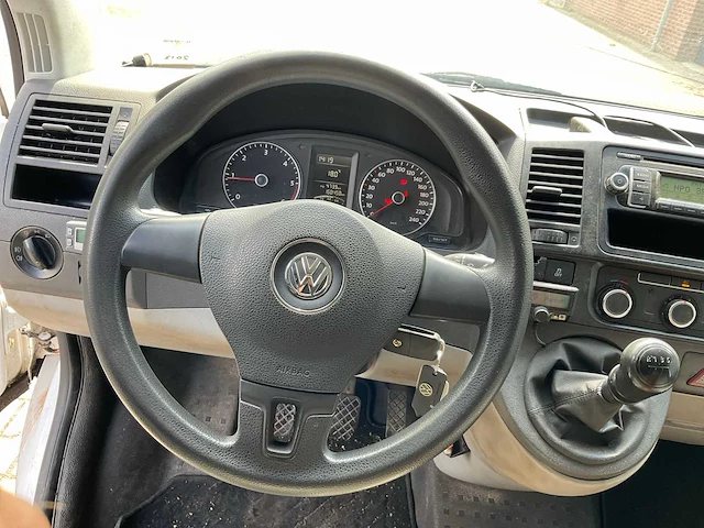 2011 volkswagen transporter bedrijfswagen - afbeelding 18 van  29