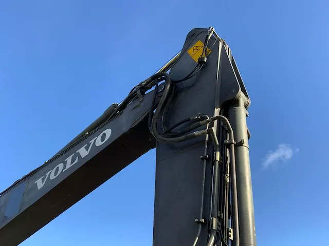 2011 volvo ec210c rupsgraafmachine - afbeelding 8 van  44
