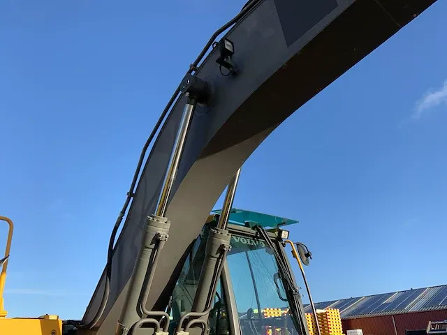 2011 volvo ec210c rupsgraafmachine - afbeelding 9 van  44