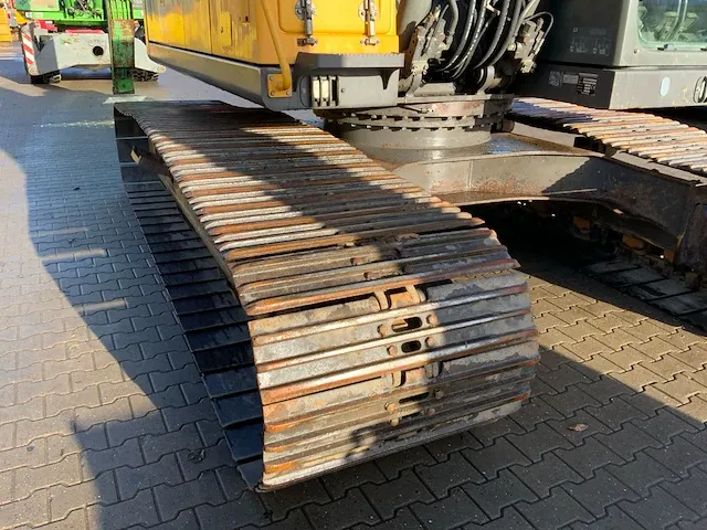2011 volvo ec210c rupsgraafmachine - afbeelding 11 van  44