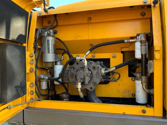 2011 volvo ec210c rupsgraafmachine - afbeelding 21 van  44
