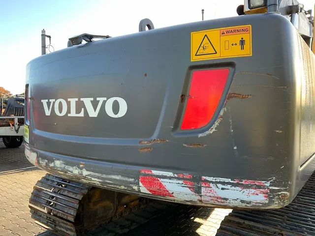 2011 volvo ec210c rupsgraafmachine - afbeelding 22 van  44