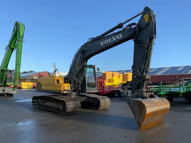 2011 volvo ec210c rupsgraafmachine - afbeelding 12 van  44