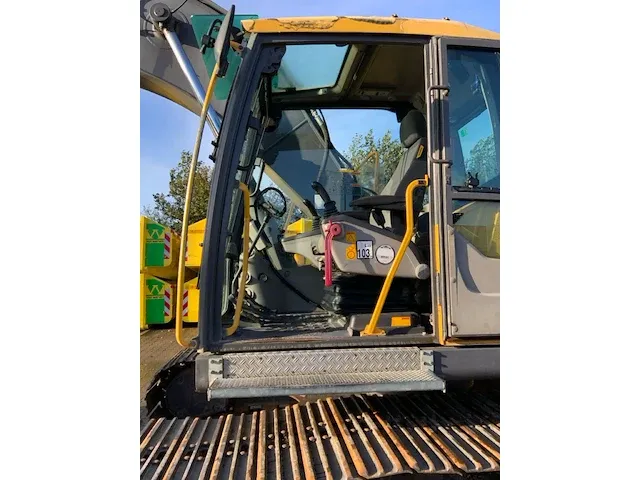 2011 volvo ec210c rupsgraafmachine - afbeelding 29 van  44