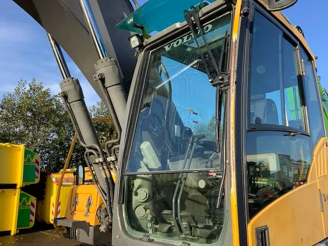 2011 volvo ec210c rupsgraafmachine - afbeelding 44 van  44