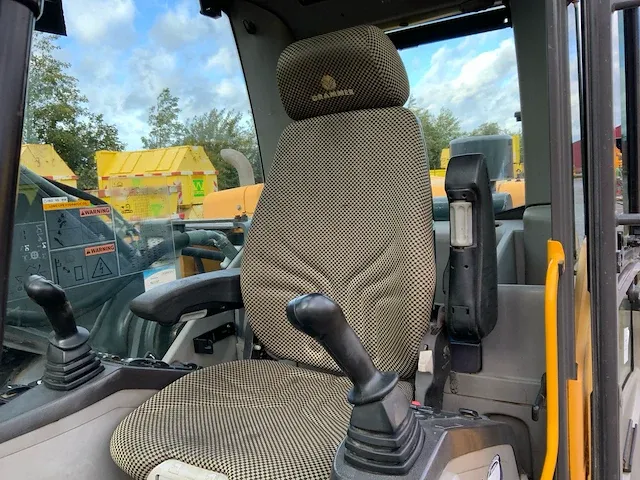 2011 volvo ec240cl rupsgraafmachine - afbeelding 5 van  47