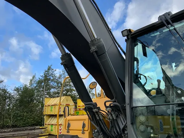 2011 volvo ec240cl rupsgraafmachine - afbeelding 17 van  47