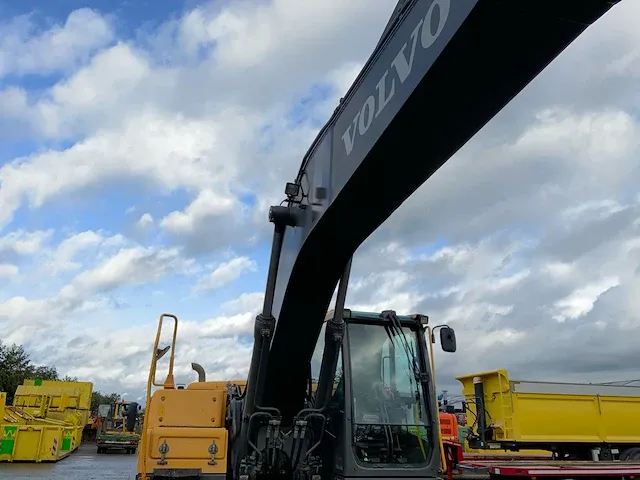 2011 volvo ec240cl rupsgraafmachine - afbeelding 25 van  47