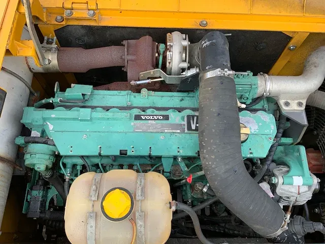 2011 volvo ec240cl rupsgraafmachine - afbeelding 32 van  47