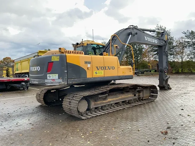 2011 volvo ec240cl rupsgraafmachine - afbeelding 23 van  47