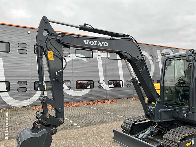 2011 volvo ec60c midigraafmachine - afbeelding 8 van  28