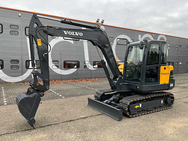 2011 volvo ec60c midigraafmachine - afbeelding 1 van  28