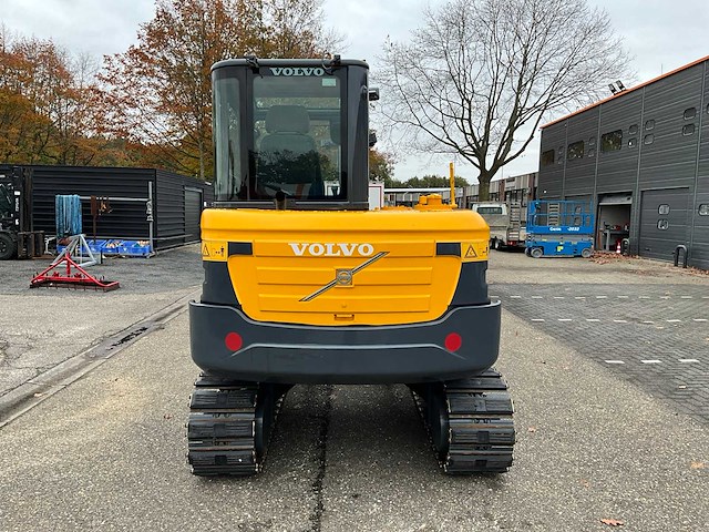 2011 volvo ec60c midigraafmachine - afbeelding 23 van  28