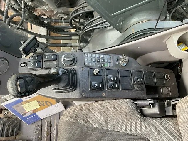 2011 volvo ecr235cl rupsgraafmachine - afbeelding 33 van  42