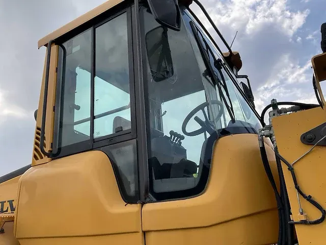 2011 volvo l90f shovel - afbeelding 16 van  52