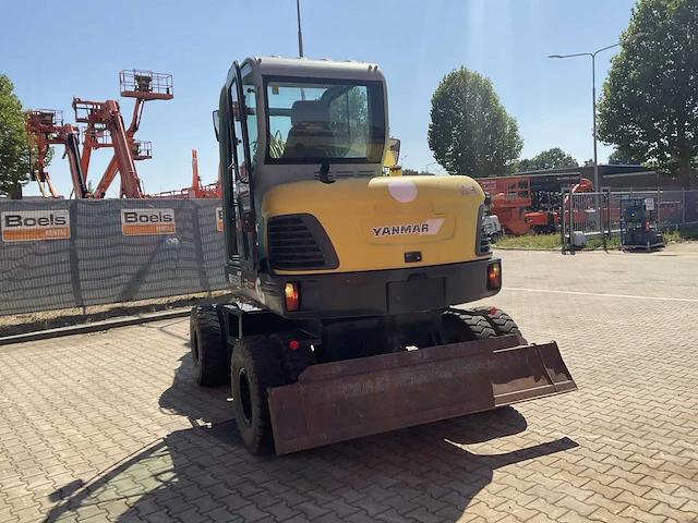 2011 yanmar b55w-2 banden graafmachine - afbeelding 2 van  42