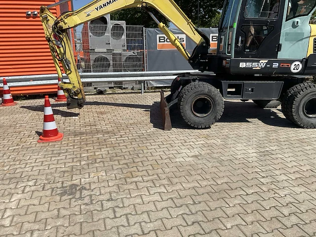 2011 yanmar b55w-2 banden graafmachine - afbeelding 3 van  42