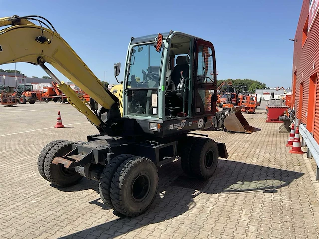 2011 yanmar b55w-2 banden graafmachine - afbeelding 11 van  42