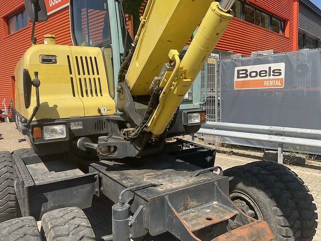 2011 yanmar b55w-2 banden graafmachine - afbeelding 17 van  42