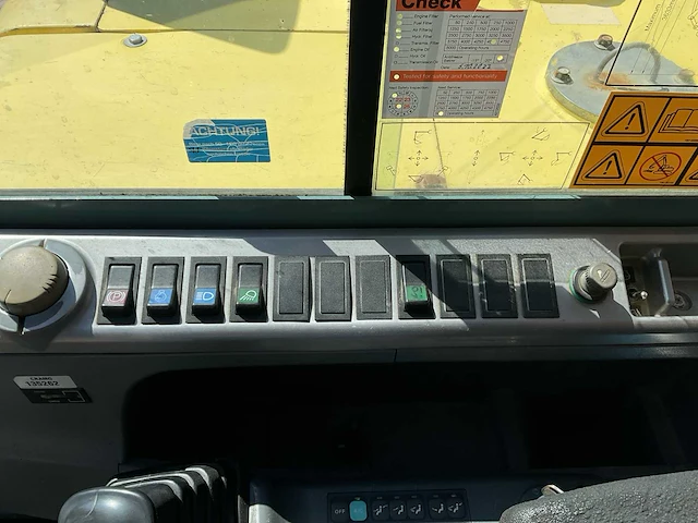 2011 yanmar b55w-2 banden graafmachine - afbeelding 25 van  42