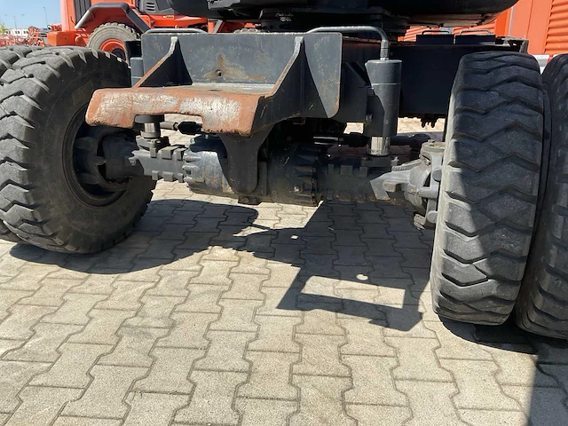 2011 yanmar b55w-2 banden graafmachine - afbeelding 30 van  42