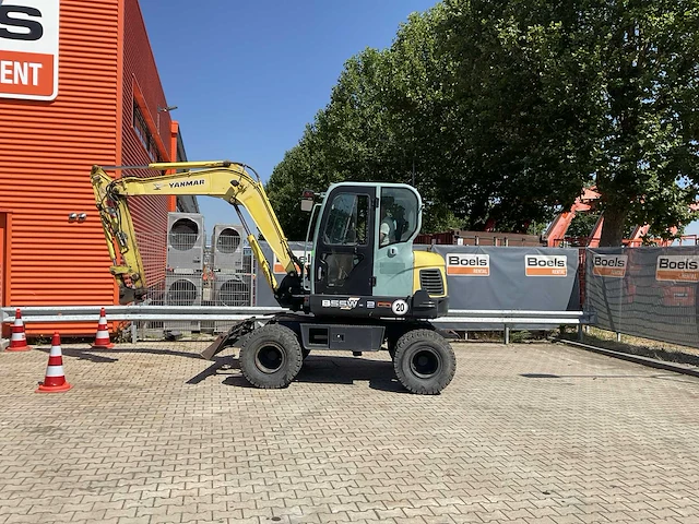 2011 yanmar b55w-2 banden graafmachine - afbeelding 34 van  42