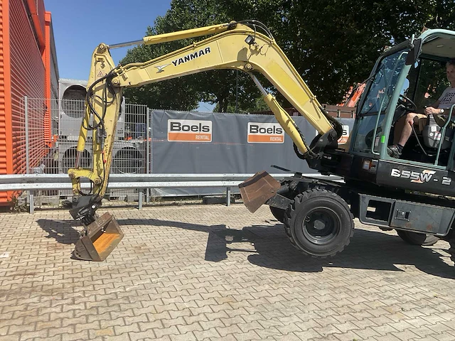 2011 yanmar b55w banden graafmachine - afbeelding 13 van  50