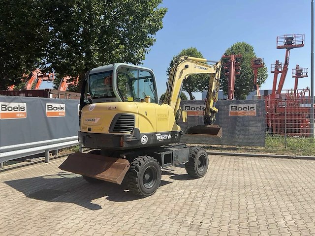 2011 yanmar b55w banden graafmachine - afbeelding 49 van  50