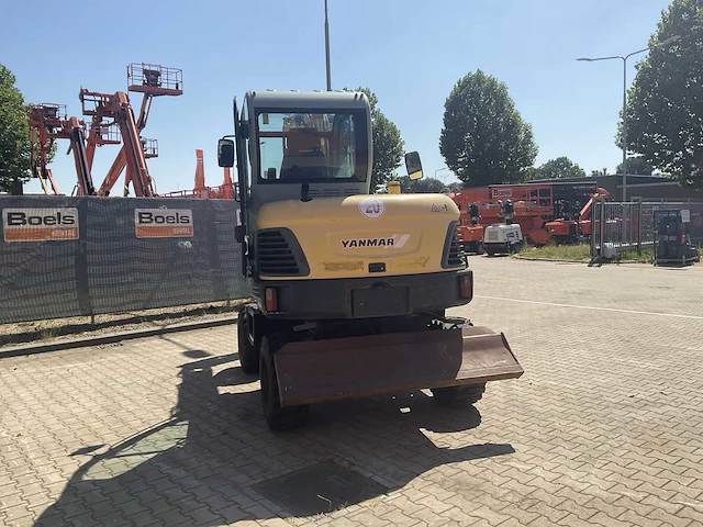 2011 yanmar b55w banden graafmachine - afbeelding 50 van  50