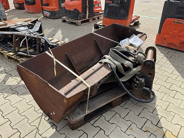 2011 zfe sl0818 schepbak - afbeelding 2 van  6